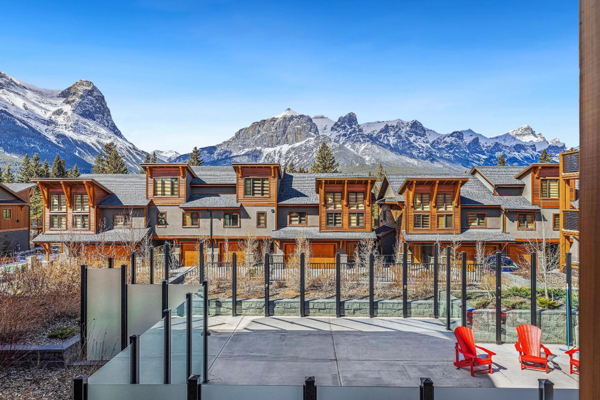 Spring Creek Condo By Canadian Rockies Vacation Rentals Canmore Exterior foto